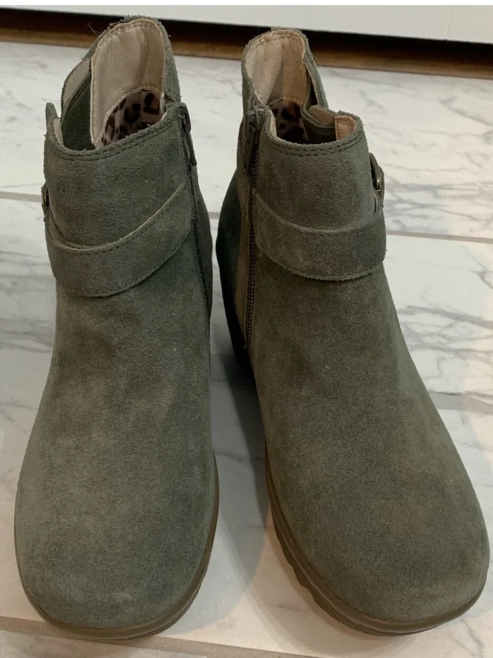 💙Skechers Wedge Ankle Boots